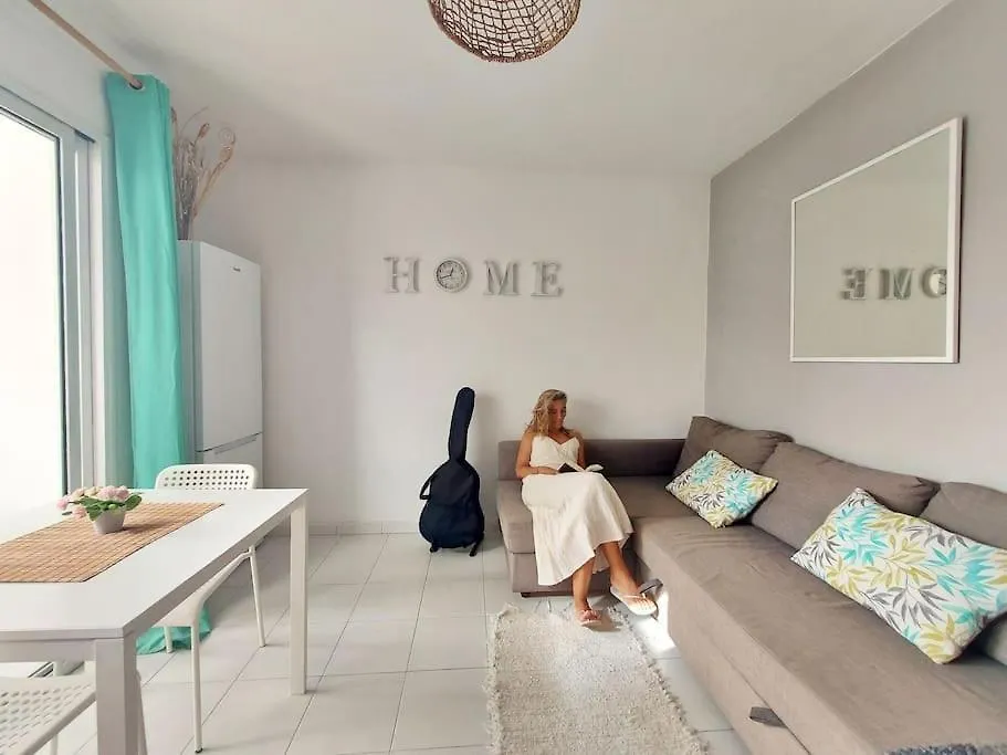 Apartment With Community Pool In Κοραλέχο Ισπανία